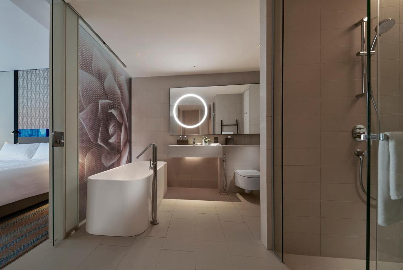 Amari Kuala Lumpur Hotel Exterior foto Bathroom