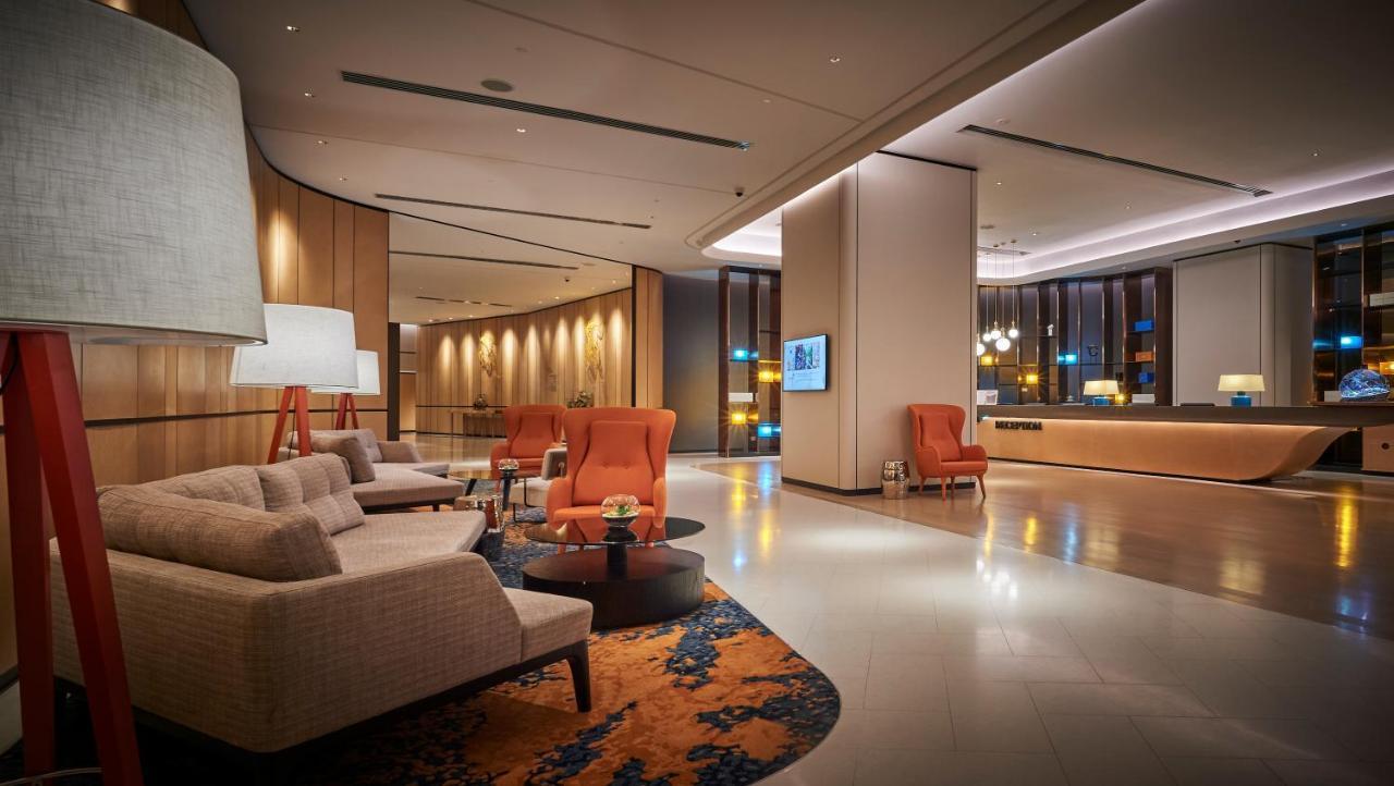 Amari Kuala Lumpur Hotel Exterior foto The lobby of the hotel