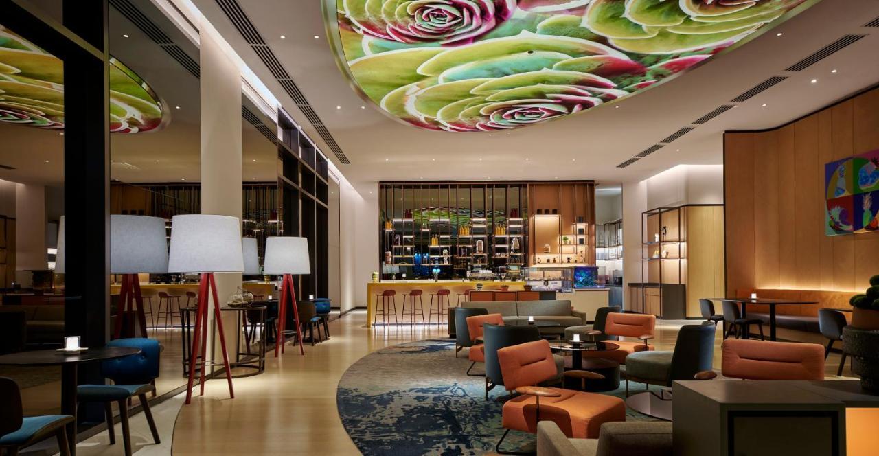 Amari Kuala Lumpur Hotel Exterior foto The lobby of the hotel